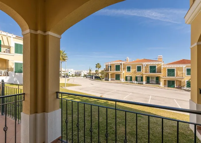 Karin Mit Schoenen Meerblick Appartement Porches (Algarve)