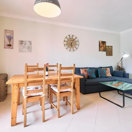 Karin Mit Schoenen Meerblick *